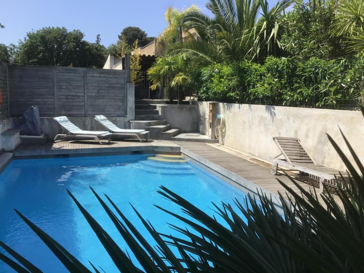 2 Pieces Rez-De-Jardin Dans Maison Avec Piscine Villeneuve-Loubet Exterior photo