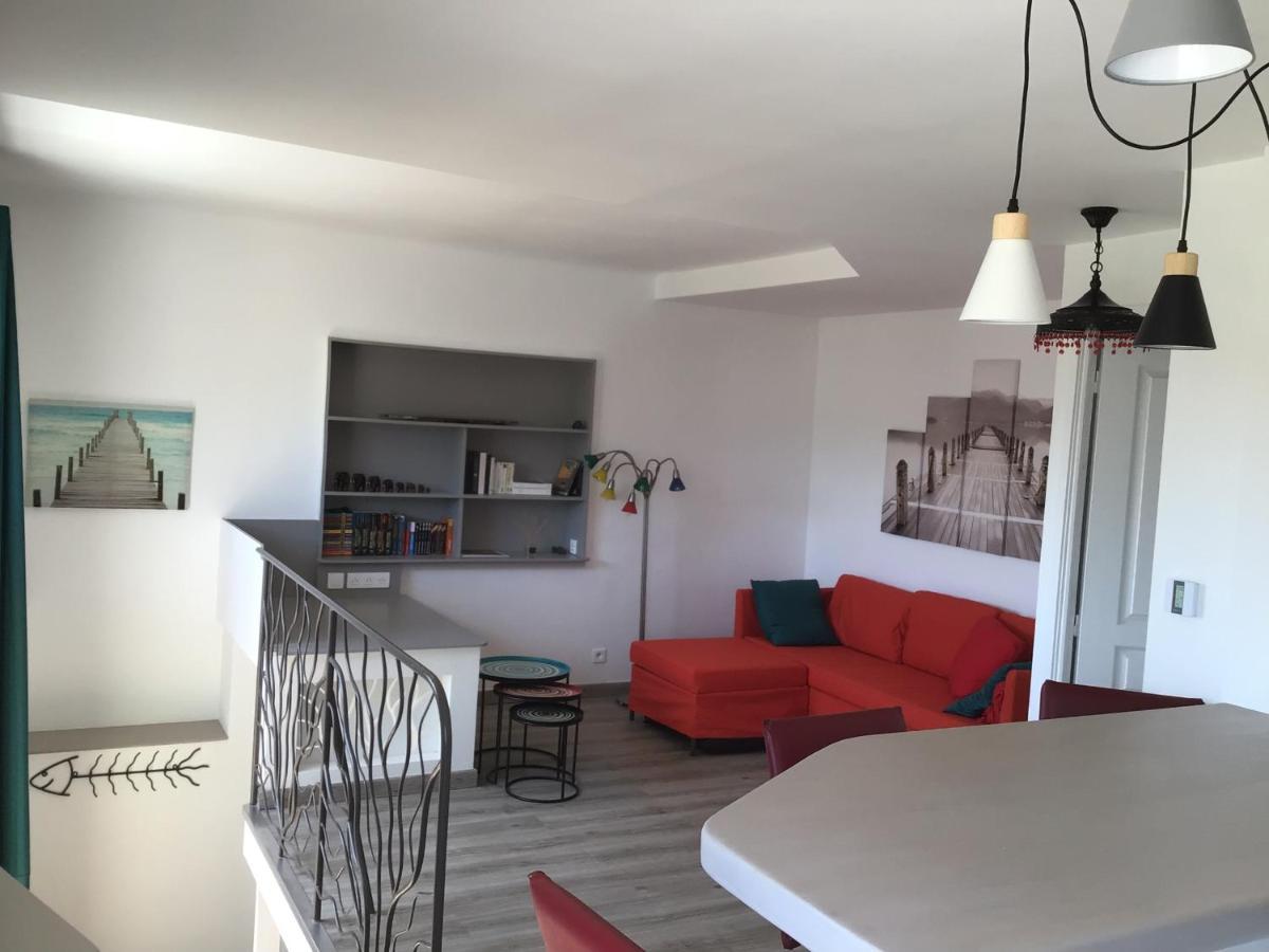 2 Pieces Rez-De-Jardin Dans Maison Avec Piscine Villeneuve-Loubet Exterior photo
