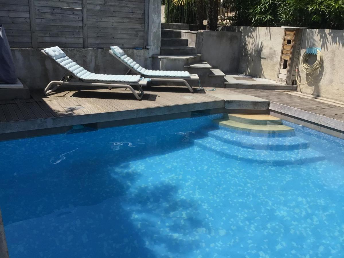 2 Pieces Rez-De-Jardin Dans Maison Avec Piscine Villeneuve-Loubet Exterior photo