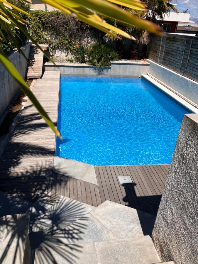 2 Pieces Rez-De-Jardin Dans Maison Avec Piscine Villeneuve-Loubet Exterior photo